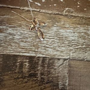 10k solid gold pendant